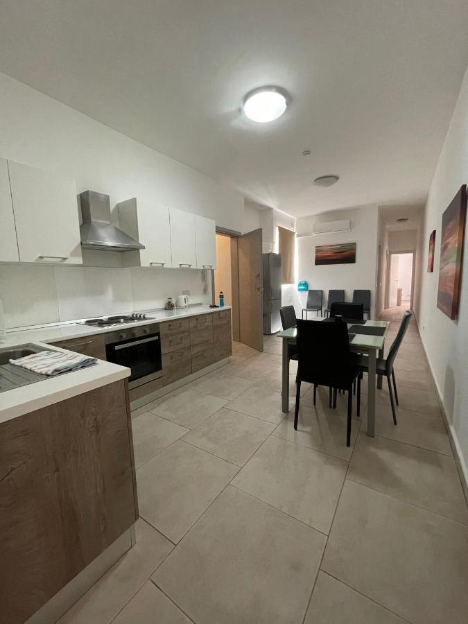 Central Modern Apartment Gzira Zewnętrze zdjęcie
